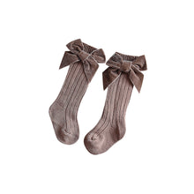 Load image into Gallery viewer, Holiday Bow Socks
